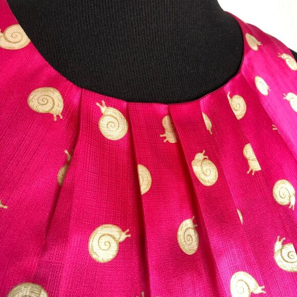 Anthropologie Postmark pink snail print split back silk top size 4 - Picture 4 of 13